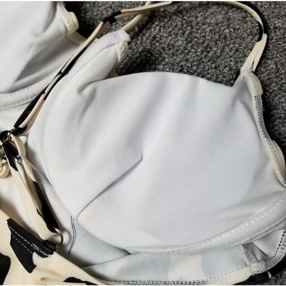 Leopard Animal Print One Piece Swimsuit - Picture 6 of 7